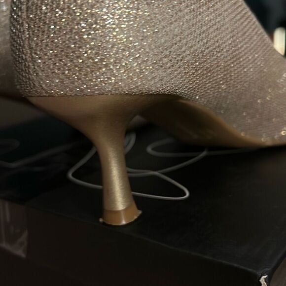 mysoft Women's Pumps 2” Kitten Heel Pointed Toe Low Heel Shoes. Gold. Size 7.5 - Picture 6 of 9